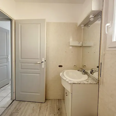 En Roussillon - Maison T3 Moderne Pour 6 Personnes - Terrasse Spacieuse - Parking Inclus - Fr-1-794-147 * Canet-en-Roussillon