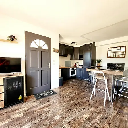 En Roussillon - Maison T3 Moderne Pour 6 Personnes - Terrasse Spacieuse - Parking Inclus - Fr-1-794-147 Сasa de vacaciones