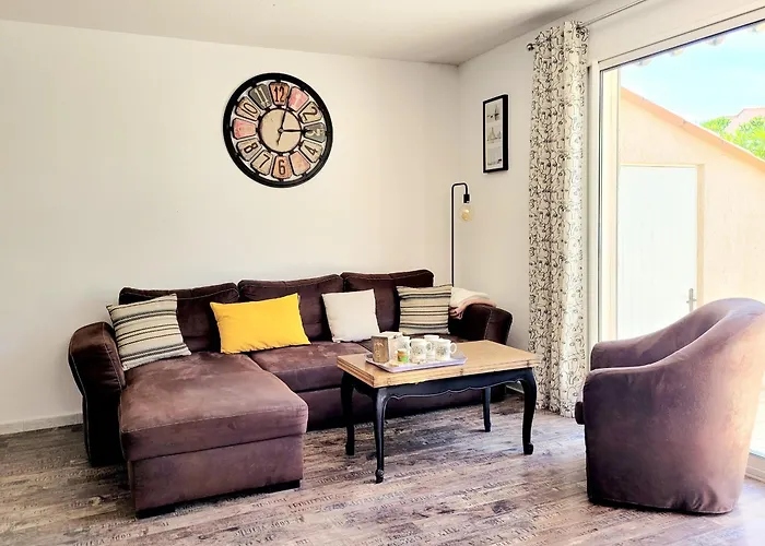 En Roussillon - Maison T3 Moderne Pour 6 Personnes - Terrasse Spacieuse - Parking Inclus - Fr-1-794-147