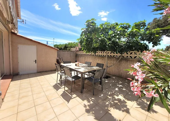 Ferienhaus En Roussillon - Maison T3 Moderne Pour 6 Personnes - Terrasse Spacieuse - Parking Inclus - Fr-1-794-147 *